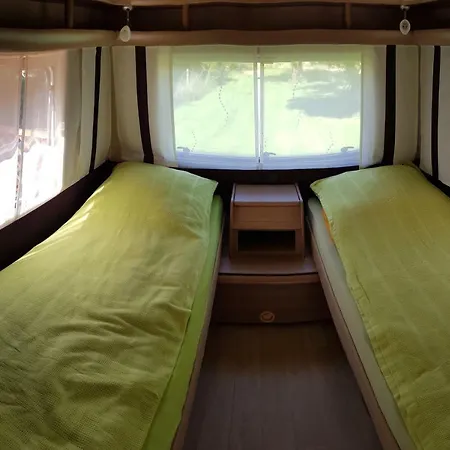 Waldvogel Wohnwagen Caravan Apartment